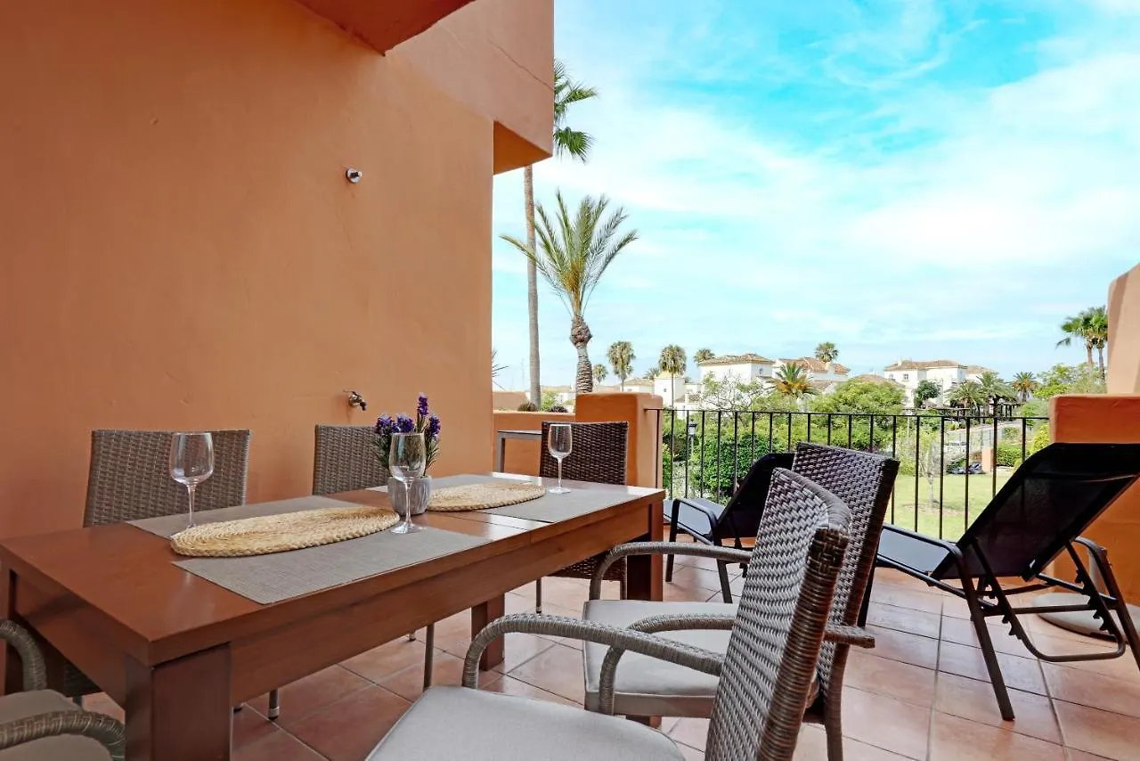 Luxury 3 Bed Sea Views With Pool Apartment Estepona