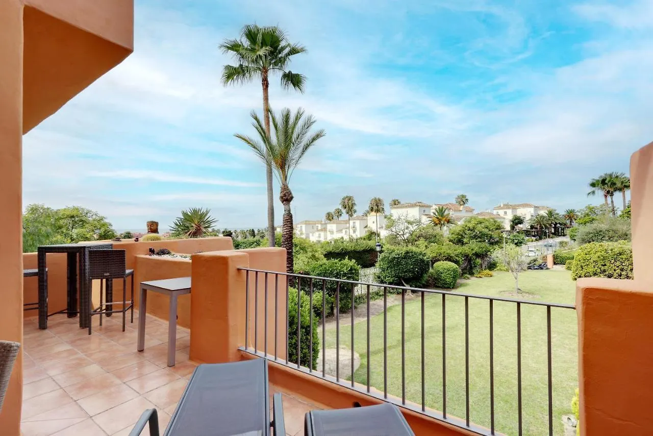 Luxury 3 Bed Sea Views With Pool Apartment Estepona